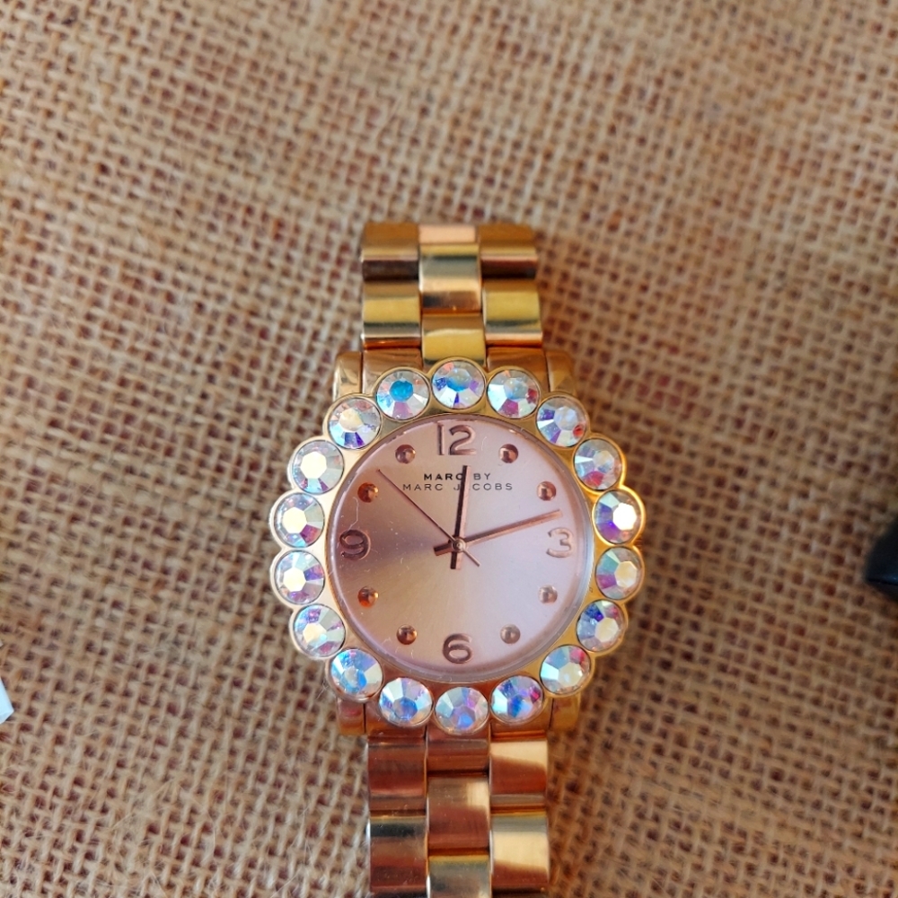 Rose gold marc jacobs watch
